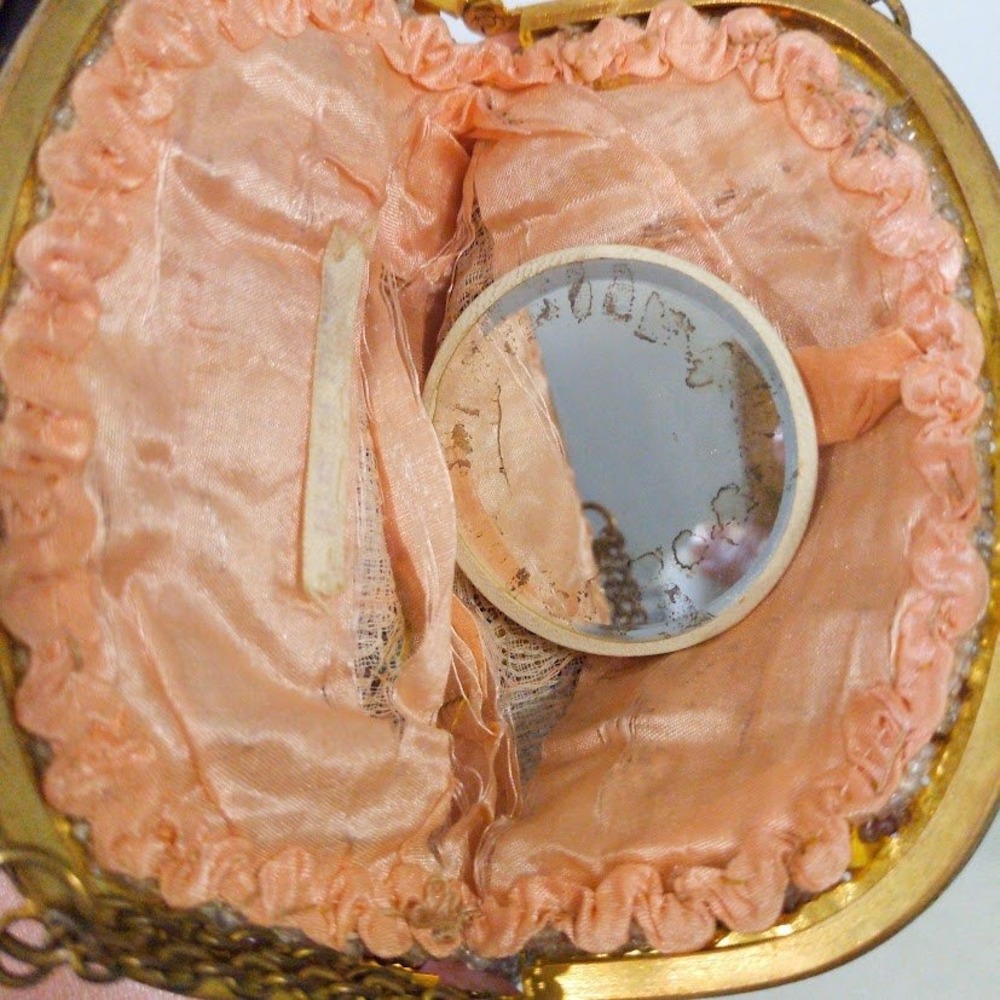 Antique 1920s Micro Beaded Purse Rose Floral Flapper Bag w/ Mirror 1929 Card Vtg - Picture 7 of 14